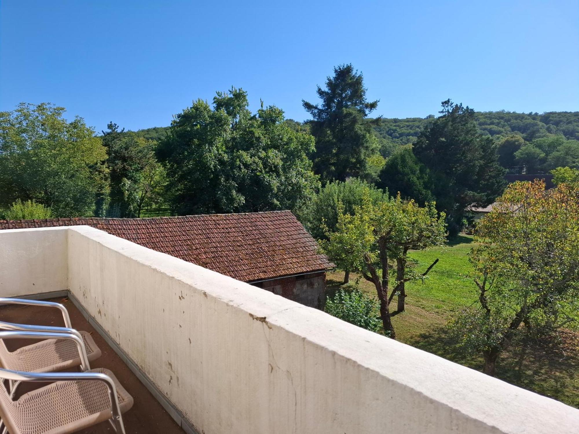 Hotel Du Pont Et Restaurant A Grolejac Экстерьер фото