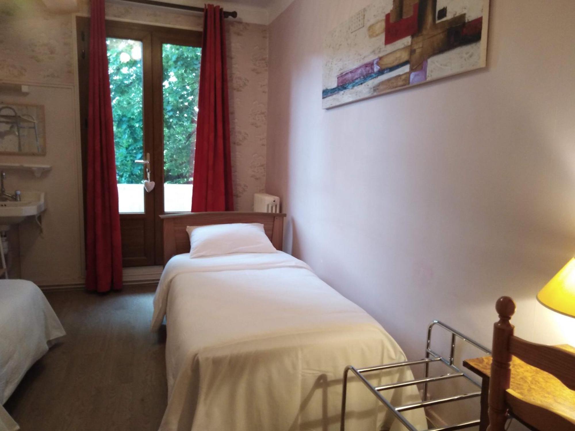 Hotel Du Pont Et Restaurant A Grolejac Экстерьер фото